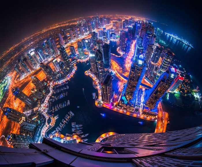 Dubai binaları geceleri nasıl görünür?