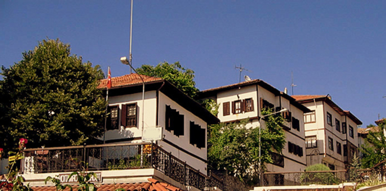 TOKİ’nin yöresel mimari projeleri hazır