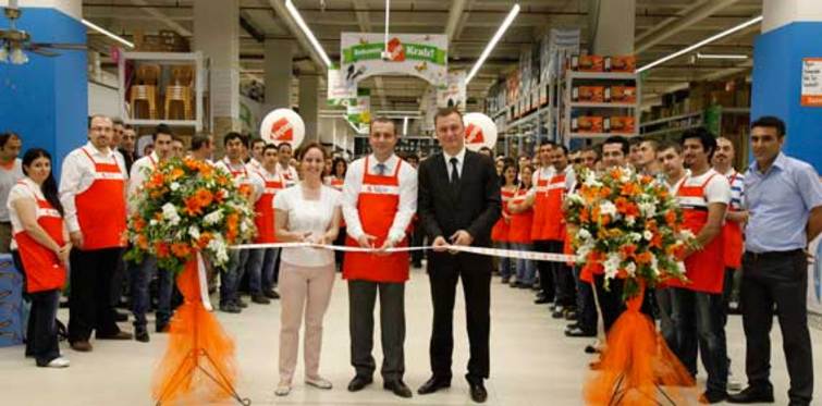 Koçtaş 39’uncu mağazasını Vialand AVM’de hizmete açtı