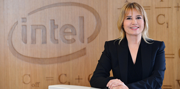 Intel, Türk kadınına emanet