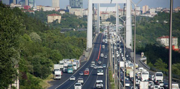 Boğaziçi Köprüsü’nde trafiğe Golf vuruşu