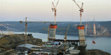 3. Boğaz Köprü hızla yükseliyor