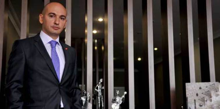 Yeni yılda sevdiklerinizin ofisine renk katın