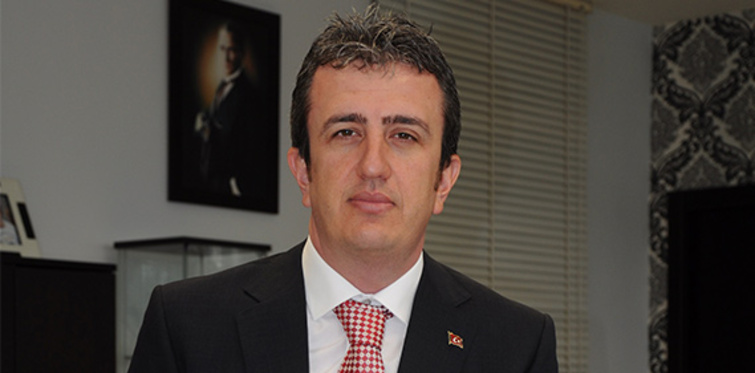 Mantolama hem soğuktan hem sıcaktan koruyor