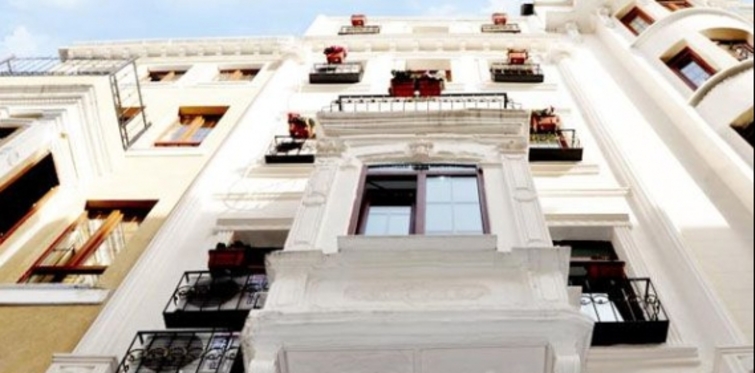 Taksim House Otel misafirlerini bekliyor