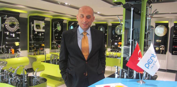 Banyolara renk geldi