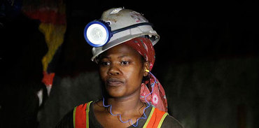 Afrika'da madenci maaşı bin 200 dolar