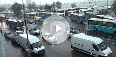 İstanbul yağmura teslim oldu