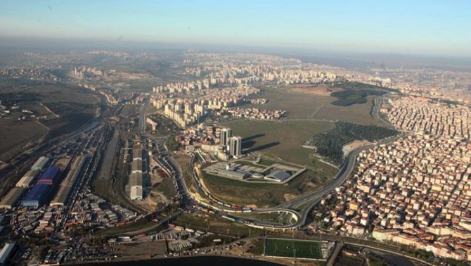 Milli Emlak Halkalı’da 2 binayı satıyor