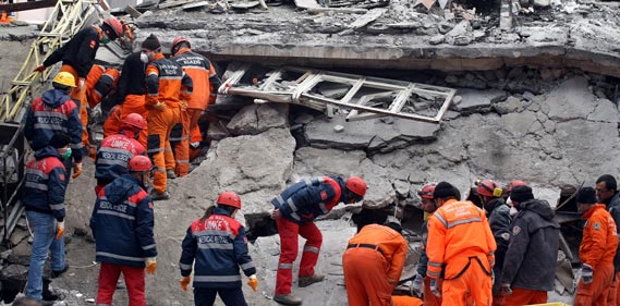 2011 depremlerinde Van'da 600'ün üzerinde can kaybı yaşandı