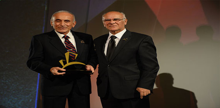 Aykut Mutlu onur ödülü sahibi oldu