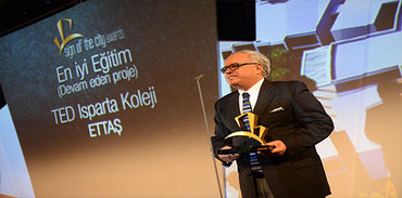 TED Isparta Koleji'ne ödül verildi