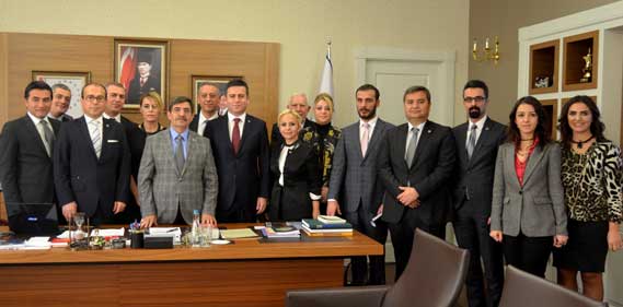 ASİAD heyeti Şehircilik Bakanı İdris Güllüce'yi ziyaret etti