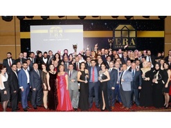 ERA TÜRKİYE CANNES’DE KIRMIZI HALIDA