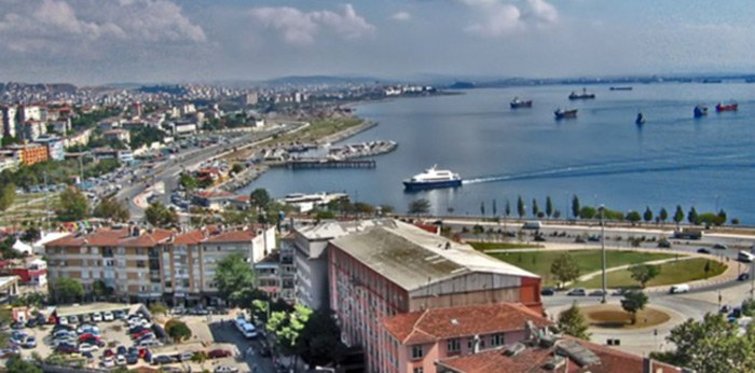 Kartal’da icralık bina! 
