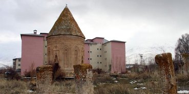 Tarihe saygı 8 sene gecikti