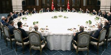 Saray'ın "lüksü" tartışması büyüyor