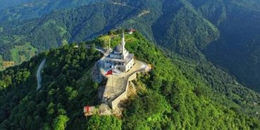 Karadenizin en yüksek camisi: Kıble Dağı Camii