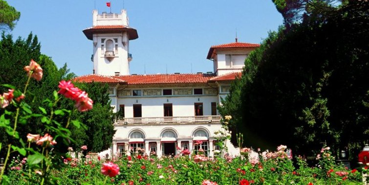 Hidiv Kasrı