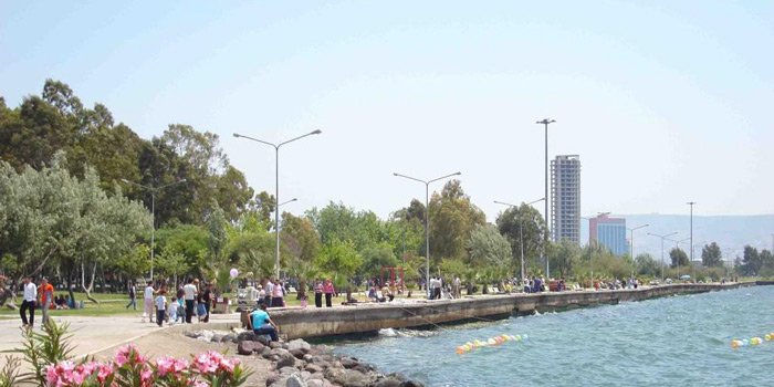 İzmir Bayraklı karma projelerle gelişiyor
