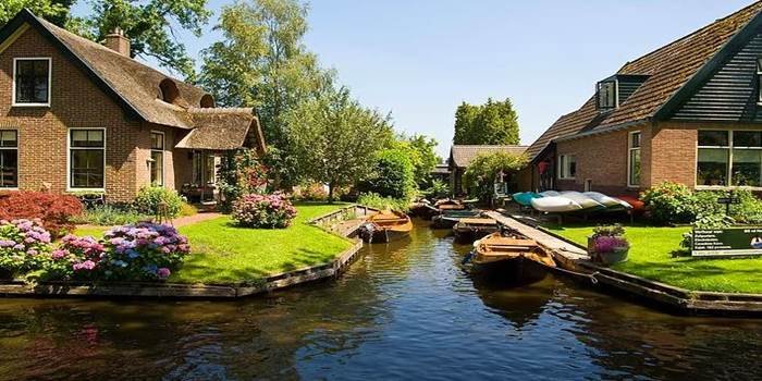 Hollanda'nın Rüya Kasabası: Giethoorn 
