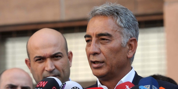 Adnan Polat'ın uçağı pistten çıktı