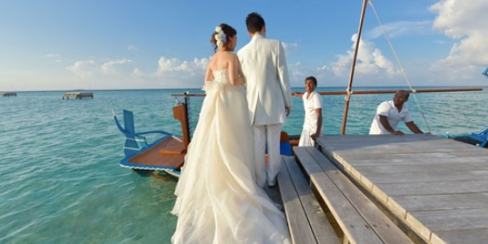 Hint Okyanusu'nun ortasında düğün
