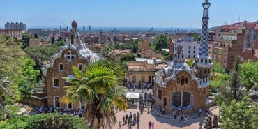 Dünyanın en gösterişli meydanı: Park Güell