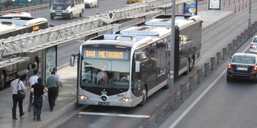 Metrobüs yolundaki çalışma 194 gün sürecek