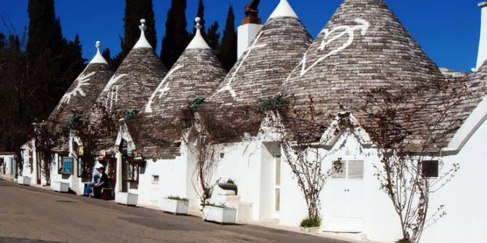 Puglia'nın Trulli Evleri