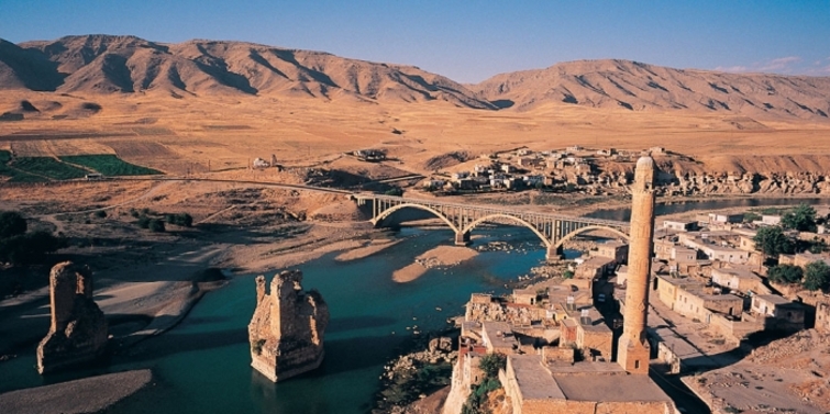 Hasankeyf'in tarihi eserleri taşınıyor