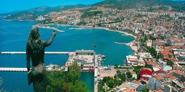 Kuşadası'nda inşaat yasağı başladı 