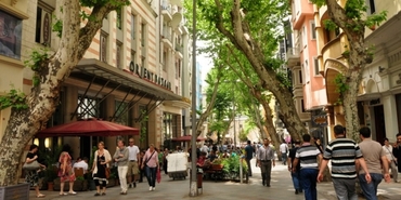 Karaköy dönüşümü Nuruosmaniye'yi vurdu