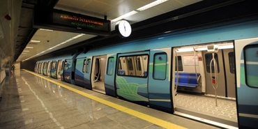 Üsküdar Çekmeköy metro hattının vagonları indirildi