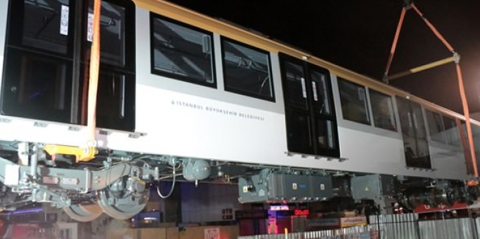 Üsküdar-Çekmeköy Metro Hattı vagonları İspanya'dan geldi