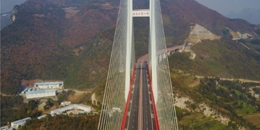 Dünyanın en yüksek köprüsü açıldı
