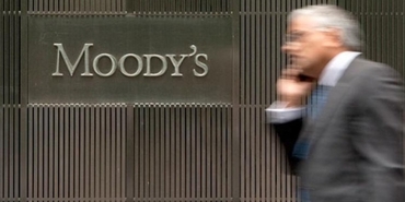 Moodys'den Türk bankalarına takibe düşen kredi uyarısı