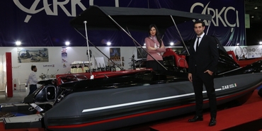 Çarkçı Denizcilik kamaralı bot Zar 85 SL'i tanıttı