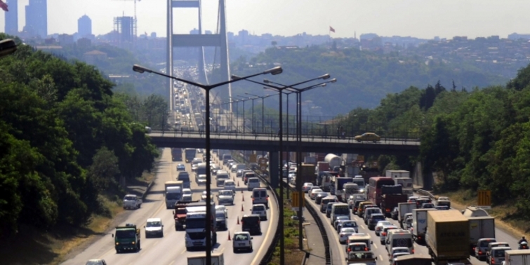 Mega yatırımlar eski köprülerin trafik yükünü düşürdü