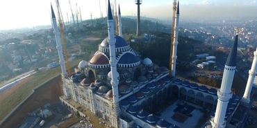 Çamlıca Camii'nin açılışı ertelendi