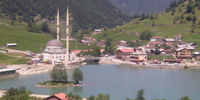 Uzungöl'de yıkımlar başlıyor