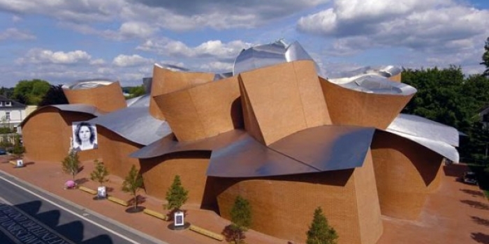 Frank Gehry'nin 'Adamlar yapmış' dedirten muhteşem tasarımları 