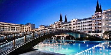 Mardan Palace'ta icra satışından sezon açılışına