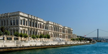 İstanbul'u süsleyen eserlerin gerçek mimarları