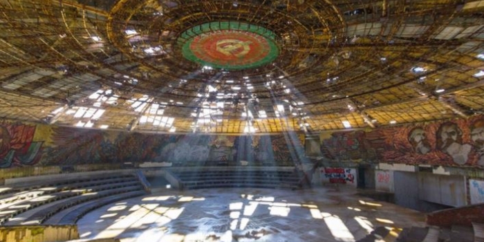 Bulgaristan'ın sembolü Buzludzha Anıtı restore edilmeyi bekliyor