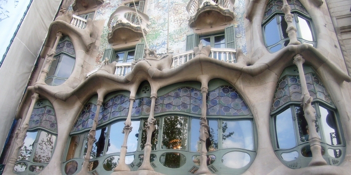 Antoni Gaudi kimdir?