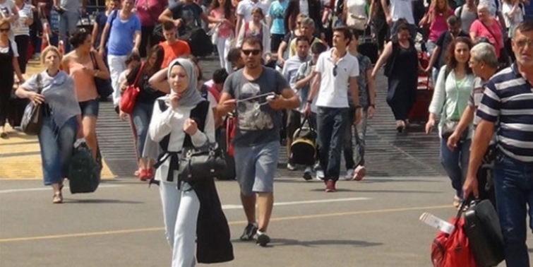 İstanbul'a göç sürüyor