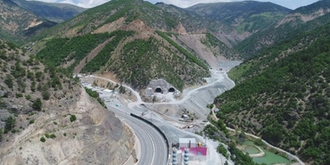 Zigana Tüneli'nde kazı işlemlerinin yüzde 50'si tamamlandı