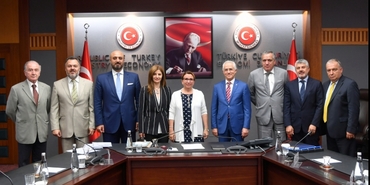 Bakan Pekcan: İnşaatın önünü açmak için çalışacağız