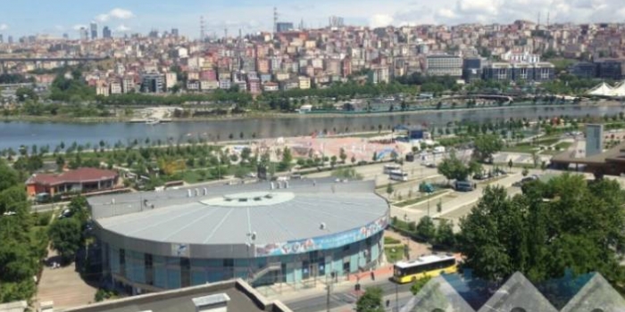 Mehmet Özhaseki açıkladı: Bakırköy'de silüeti bozan yapıları kim yaptı?